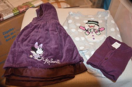 TAILLE 74-80 - JOLIE ROBE + BODY + VESTE