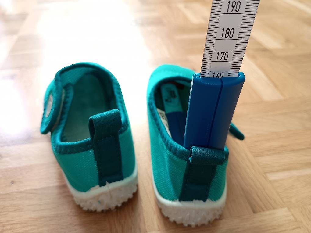 Scarpe da uomo: Badeschuhe Gr. 26/27 – Usato da Dallenwil venduto da jan_xr5x 1