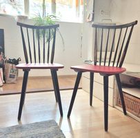 2 Spindelstühle Schwarz-Rot / Vintage / Mid-Century Stil