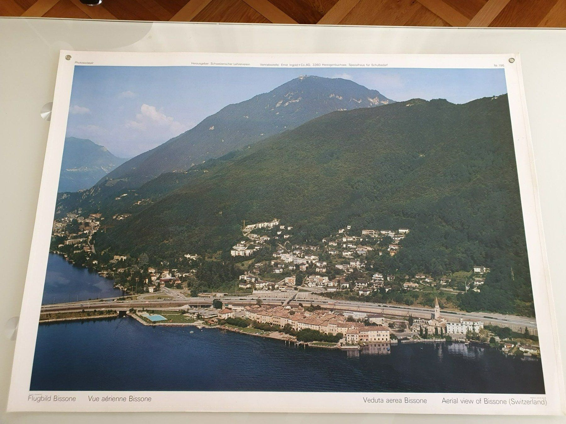 Foto & Immagini: Schulwandbild Nr. 196 Flugbild Bissone – Usato da Fribourg venduto da YannDuc