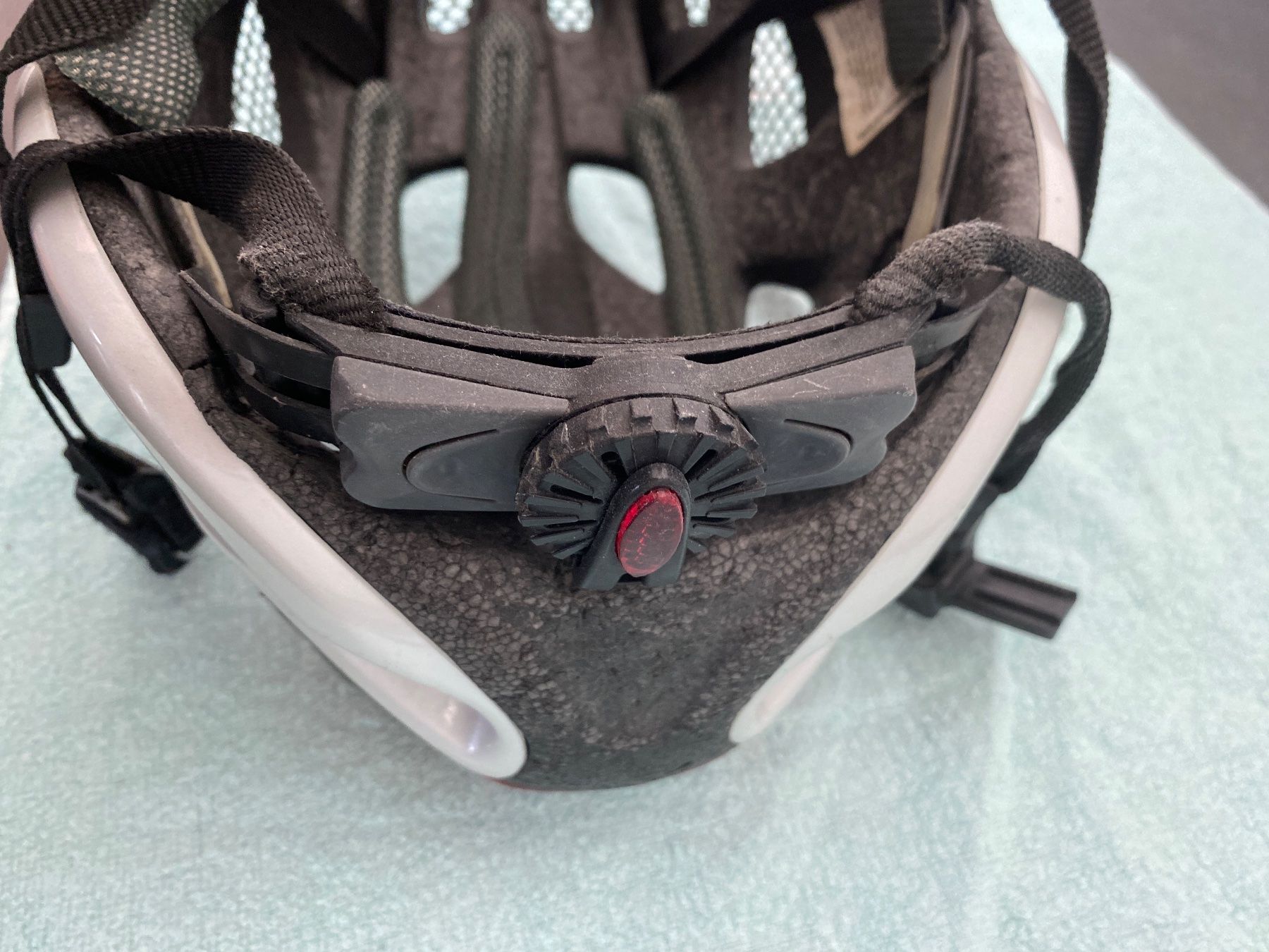 Caschi: Velohelm Max Shell KED – Usato da Montlingen venduto da RL03 3
