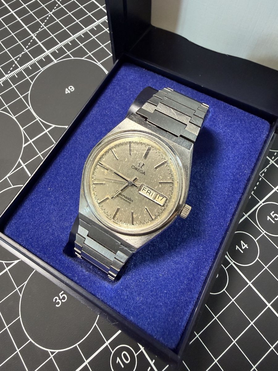 Omega Uhren: Omega Seamaster Automatic, Tag und Datum, Ref. 166.0215 – Gebraucht aus St. Gallen von RicKeDe