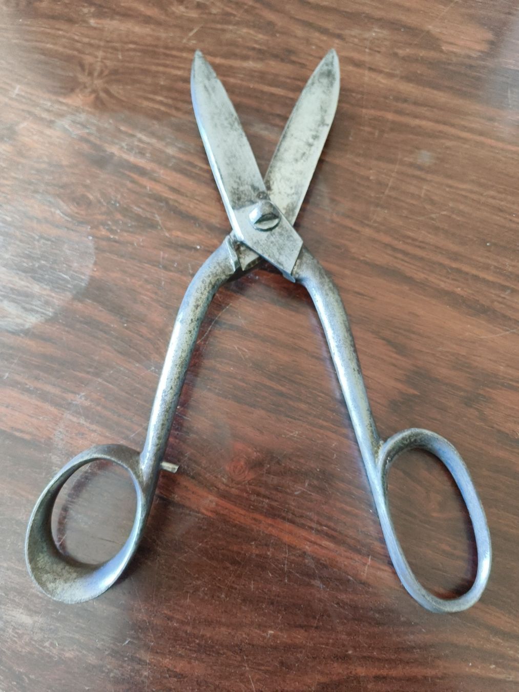 Besteck: Antike grosse Schere Metall geschmiedet – Gebraucht aus stettlen von VintageBern_ch 1