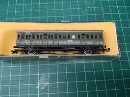 Minikitrix Gruener Personenwagen N