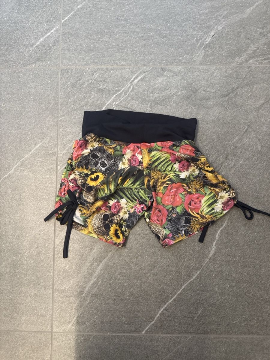Leggings: Push up shorts size S – Usato da Porza venduto da kaj_d5q7