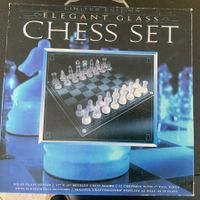 Schach Spiel aus Glas