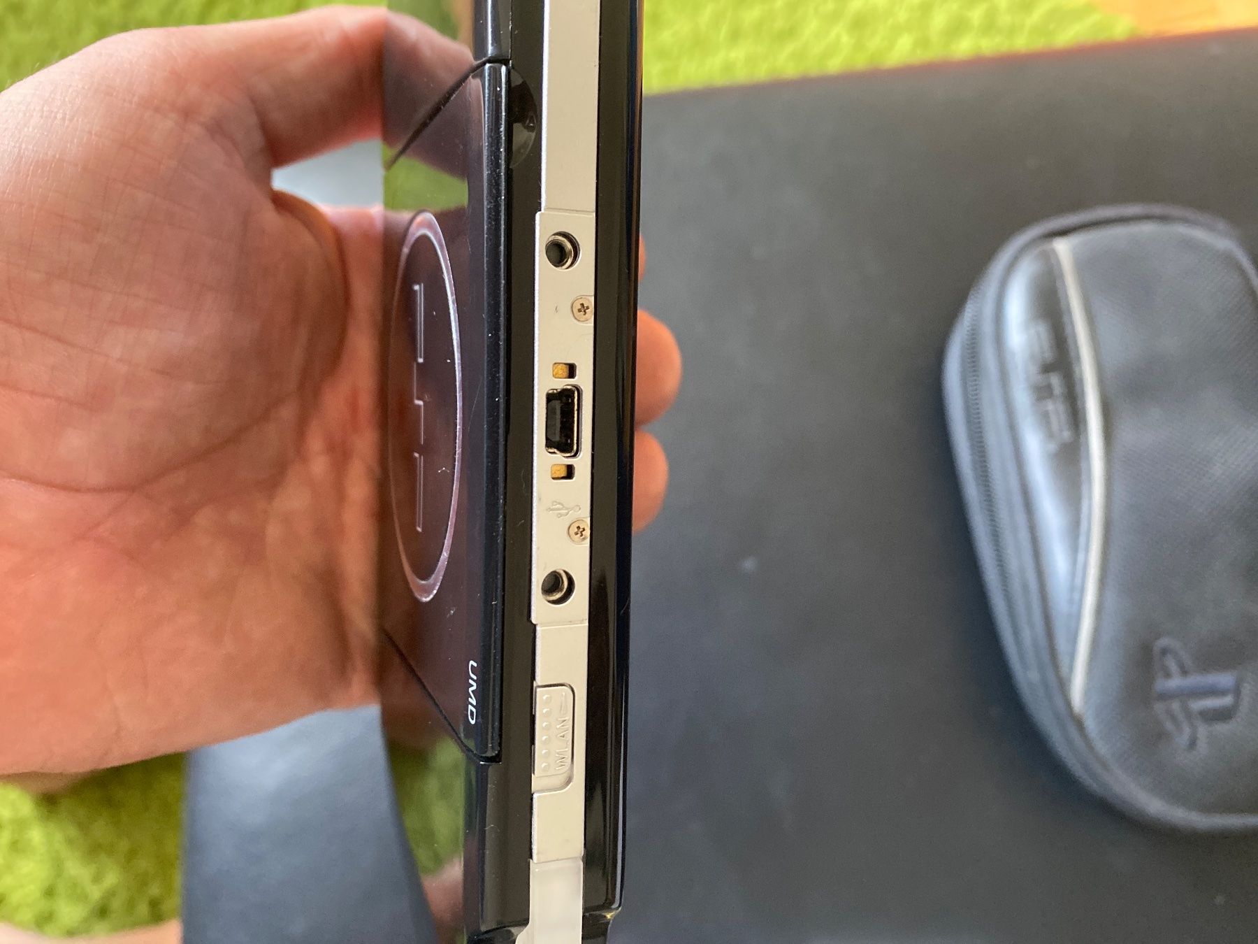 Sony Konsolen: Sony PSP 3004 + 2 Spiele – Gebraucht aus Basel von yan_5jq5 3