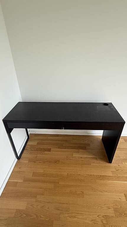 Scrivanie: Bureau Micke (IKEA) – Usato da Bussigny venduto da WarKLoR_