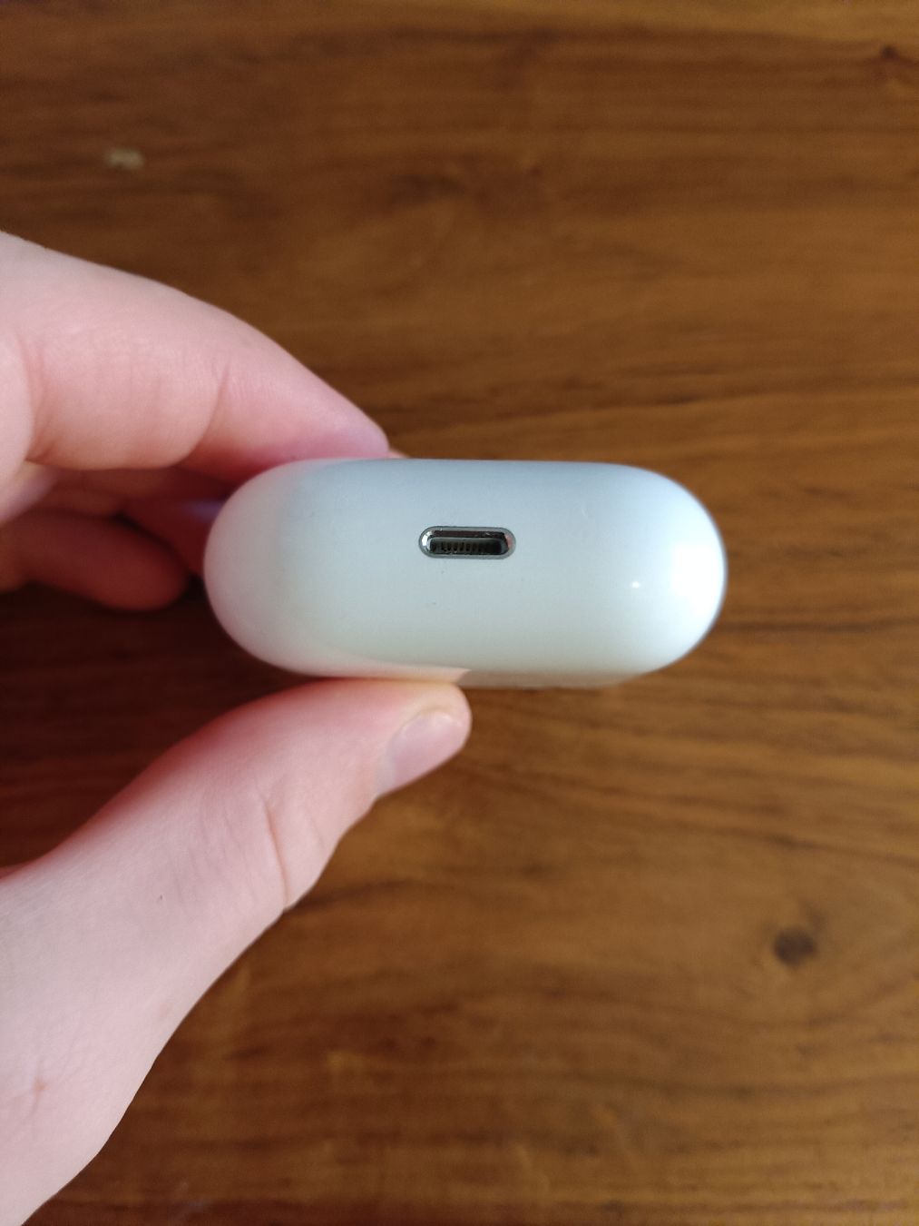 Apple Ladegerät: AirPods 3 Wireless Ladecase – Gebraucht aus Wallisellen von carla2309 4