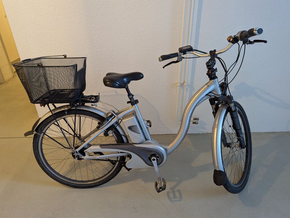 E-Bike Flyer C9 Premium mit tiefem Einstieg & Korb (Gebraucht) in