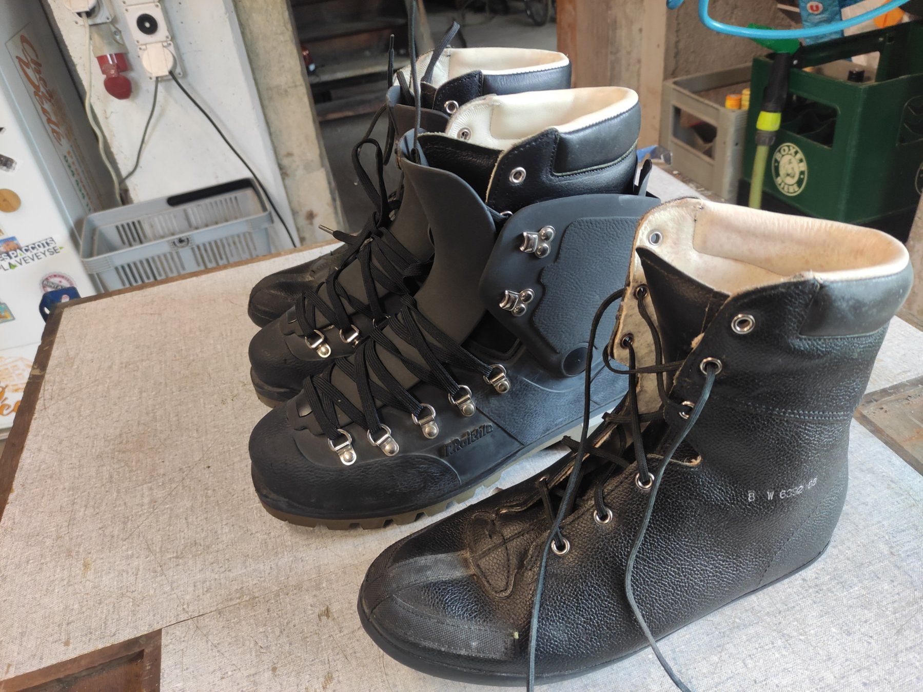 Raichle Scarpe da uomo: Raichle Schalenschuhe 8 UK – Nuovo (secondo la descrizione) da Provence venduto da Finbotsy 1