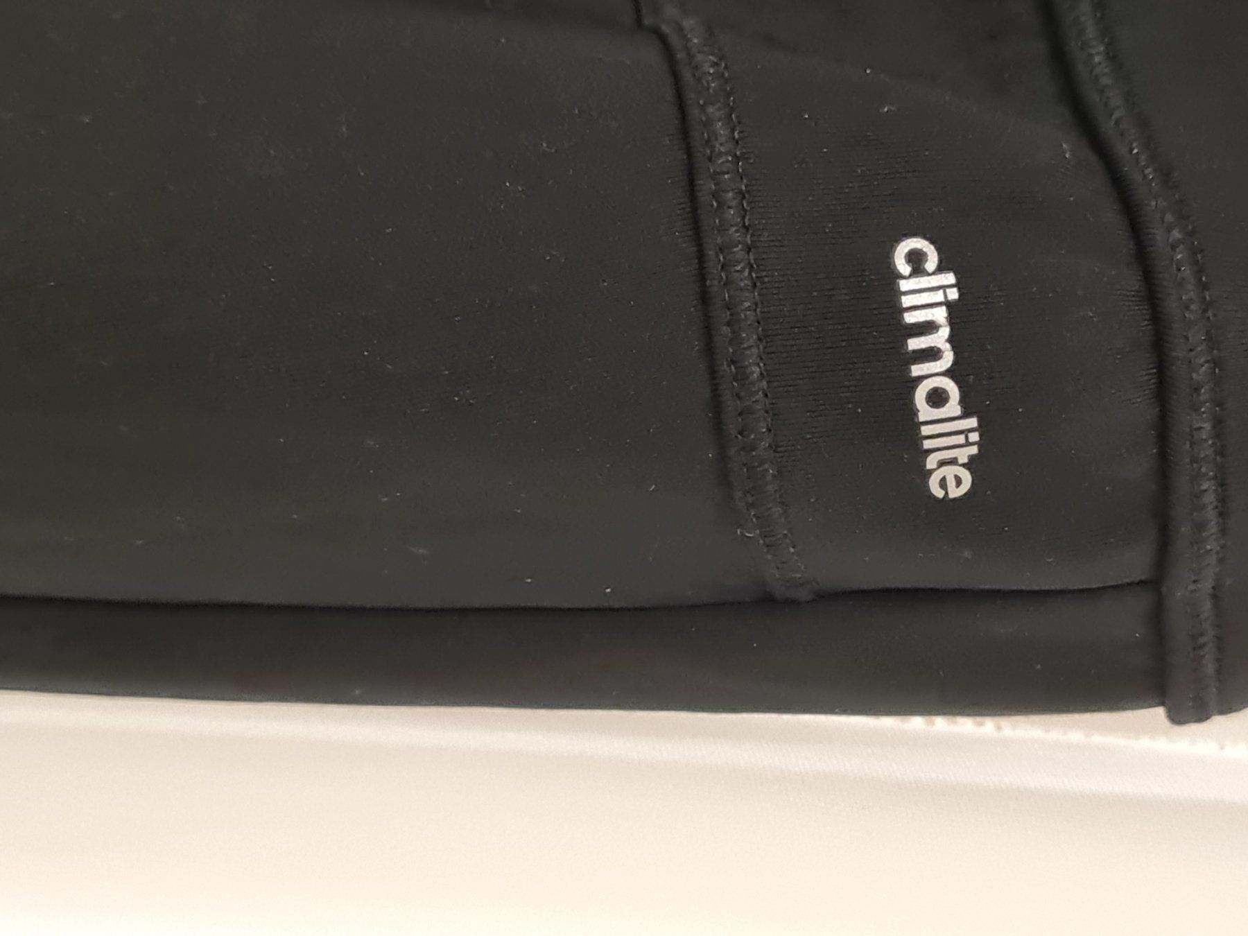 Pantaloni: Adidas trainerhose – Usato da Niedergösgen venduto da topol14 4