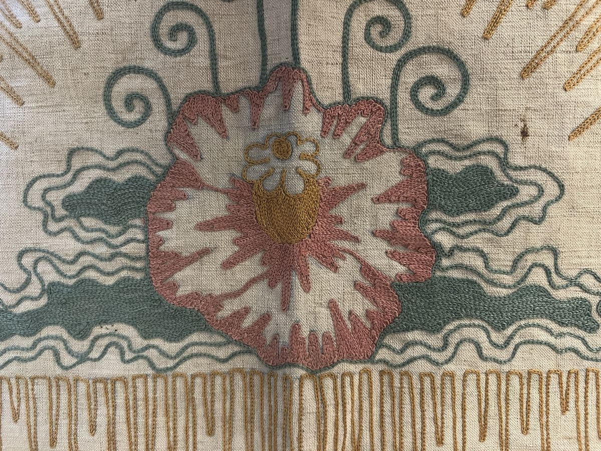 Sonstige Tischwäsche: Nappe chemin de table en lin, vintage brodée main, pompons – Gebraucht aus Genève von DELIRBEADS 5