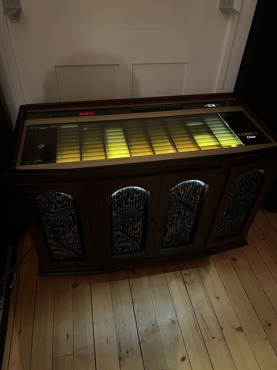 Musiktruhen: NSM Jukebox Consul es2 160 – Gebraucht aus Erlach von foere