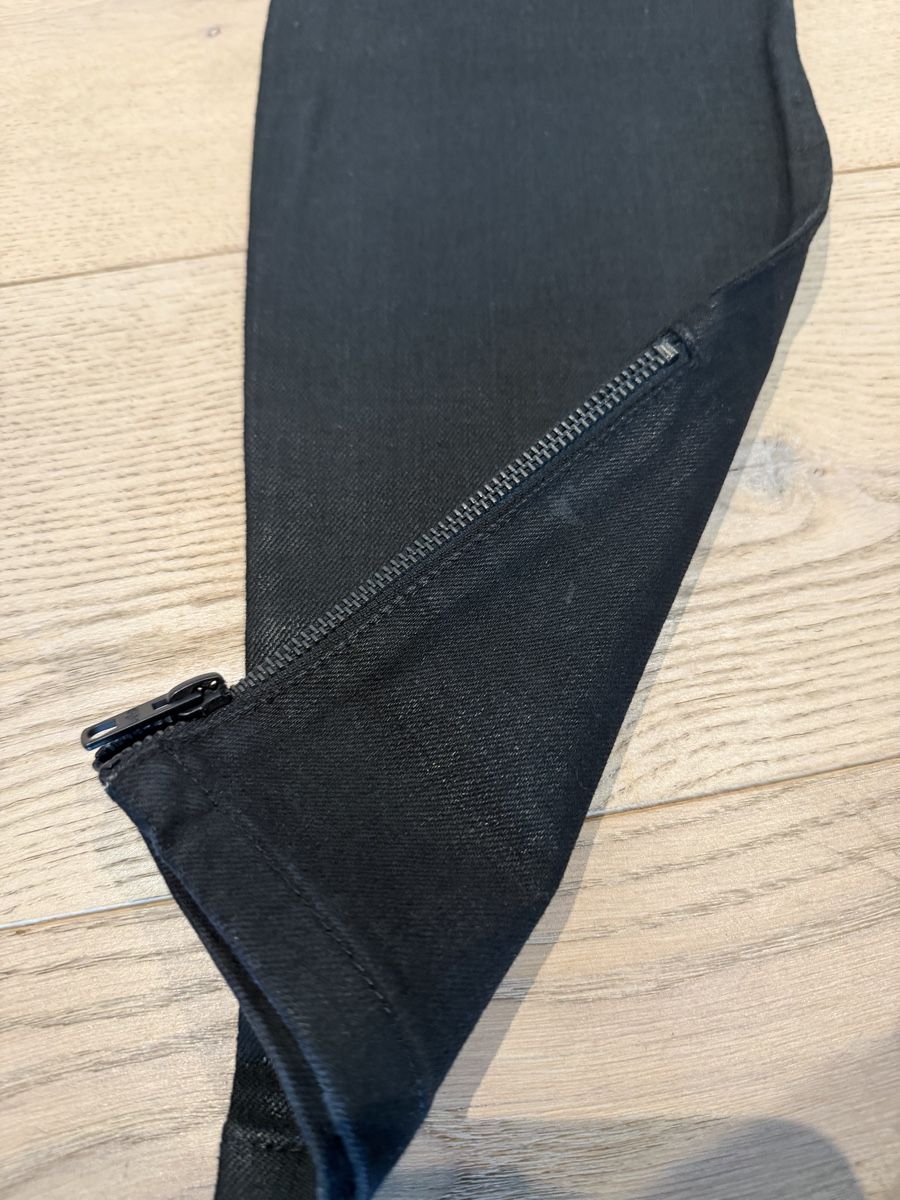 Jeans: Tigha Jeans mit Lederoptik Gr. L – Usato da Oetwil an der Limmat venduto da tommyb1982 5