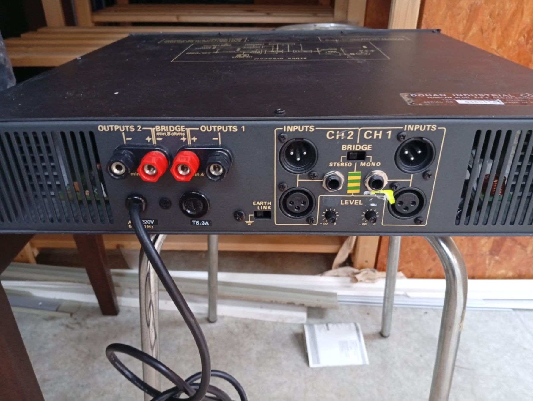 Amplificateurs: ENDSTUFE  STEREO PROFESSIONAL – D'occasion à Muttenz par mus_c9gh 2