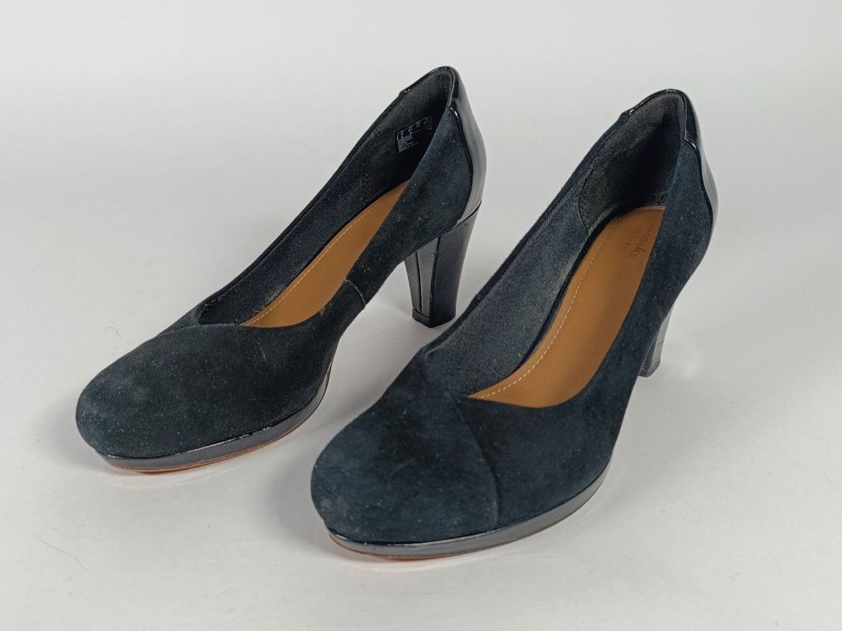 Clarks Scarpe da donna: CLARKS hauts talons noirs taille 37 – Usato da Thielle venduto da Plusvalue_Neuchatel