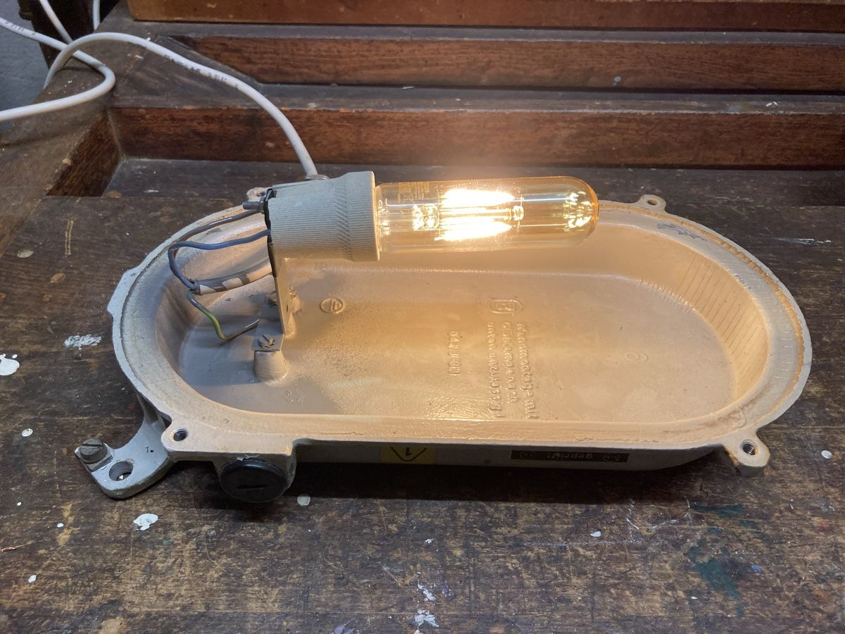 Lampade: Bunkerlampe XL vintage EOW – Usato da Schaffhausen venduto da Mano99 9
