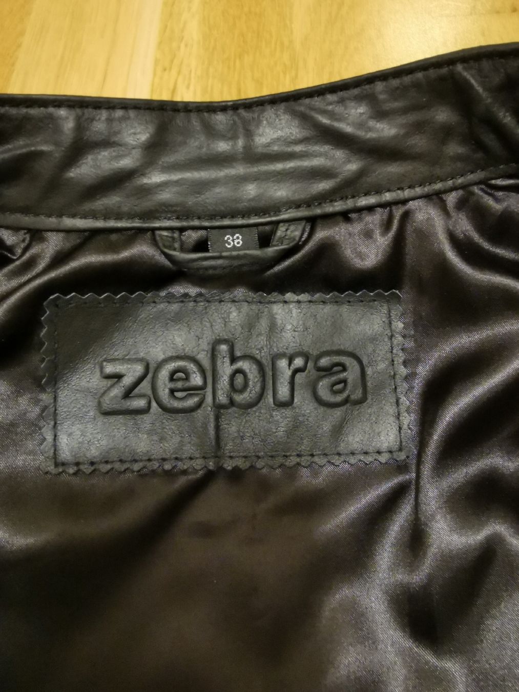 Zebra Giacche: Damen Lederjacke Bikerstyle Grösse 38 – Usato da Zeglingen venduto da Vanillacoke 4