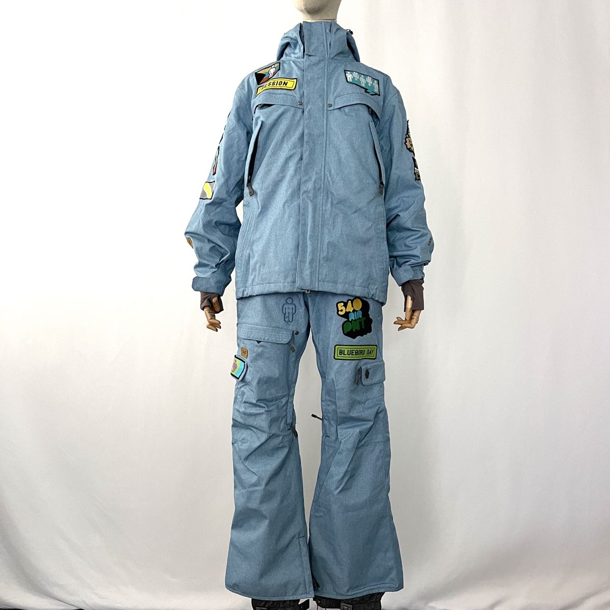 Completi: ROMP Snowboard Jacket & Pants – Nuovo (secondo la descrizione) da Emmen venduto da Avviivva_Com2023