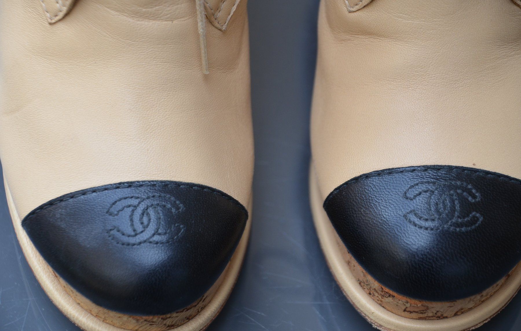 Chanel Scarpe da donna: Boots Chanel  bottines  .36.5 – Usato da Collonges venduto da Auganien 6