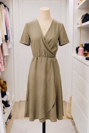 Akris Safari-Kleid aus 100% reiner Seide, Gr. 40