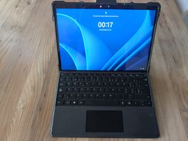 Microsoft Surface 8 Pro i7 16GB, 2 Tastaturen