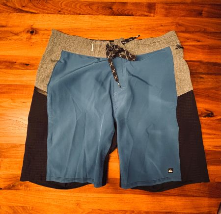 Badeshorts Quiksilver Grösse 30