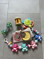 Baby Set: 5 Rattle Toys, Toys and More for the Little Ones.