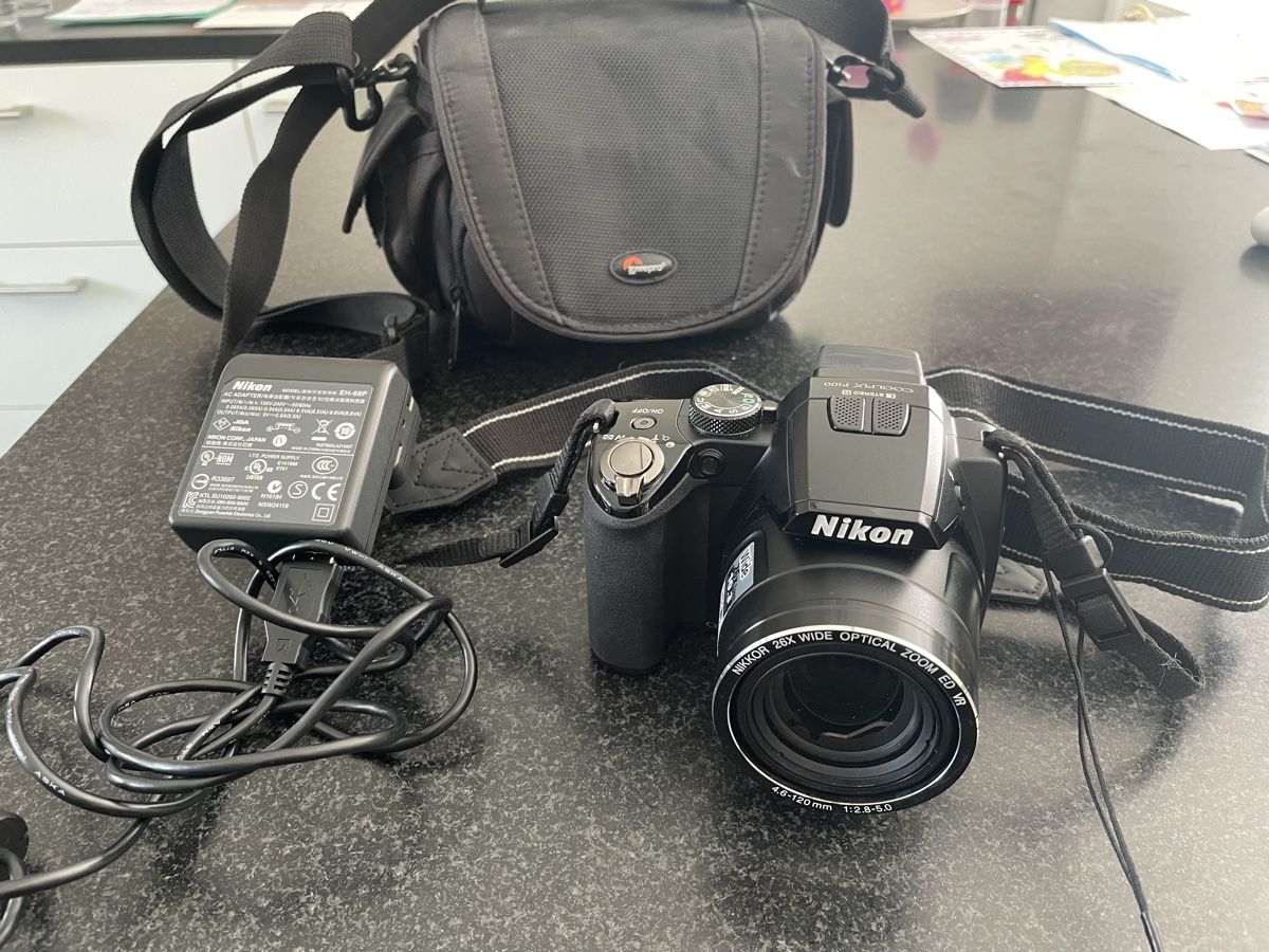 Nikon Fotocamera: Nikon P100 Coolpix funktionsfähig – Usato da Wallenwil venduto da van_vkm9 2