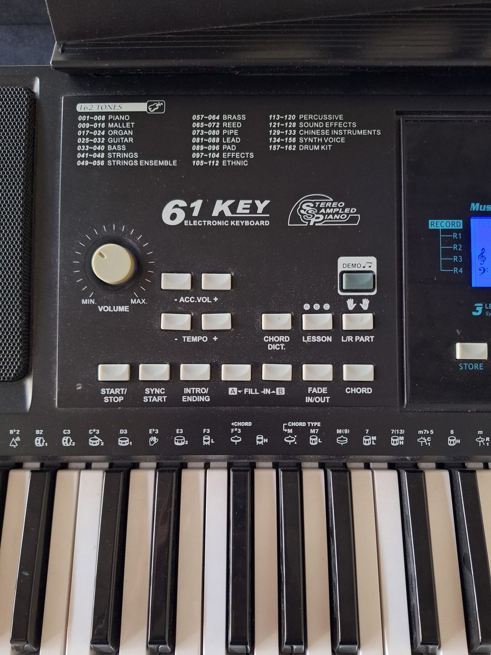 C.Giant Strumenti musicali: Keyboard inkl. Ständer – Usato da Bern venduto da vonBarbara 2