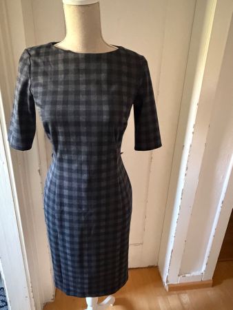 Schönes Businesskleid von Esprit
