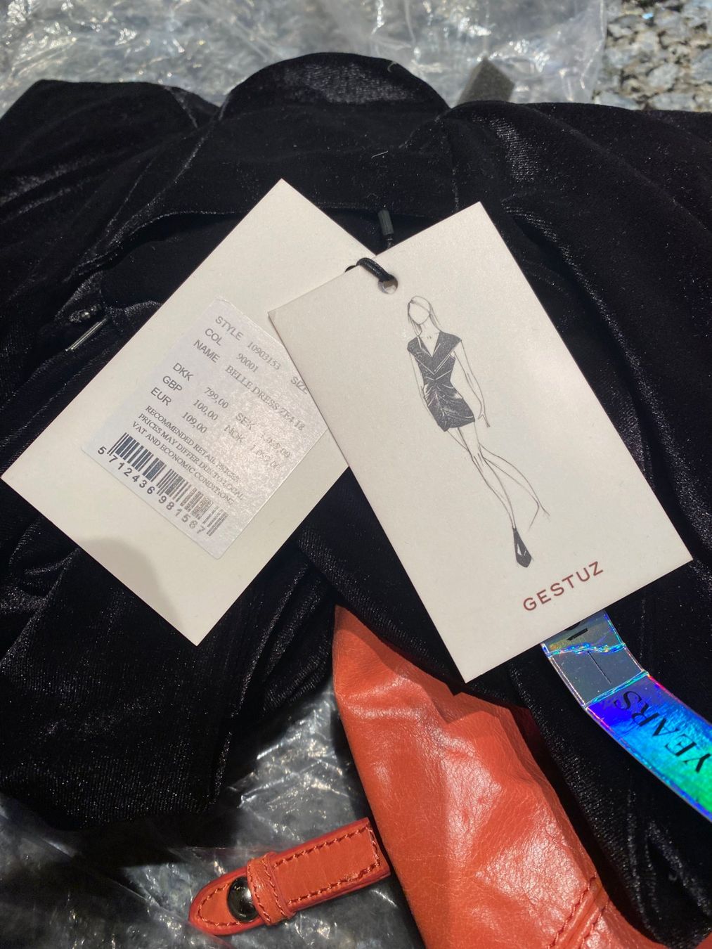 Vestiti: Gestutz Party-Kleid schwarz Grösse 40 – Nuovo e nell'imballaggio originale da Allenwinden venduto da Obalu 2