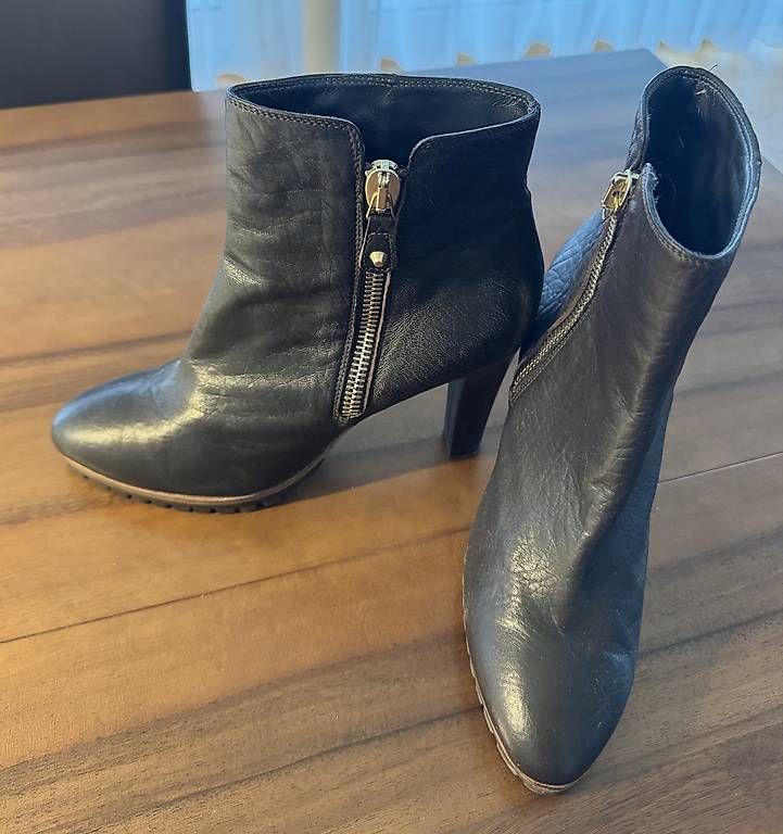 Scarpe da donna: High Heel Stiefeletten Navyboot (Gr. 41) – Usato da Aeschi SO venduto da EschlerD 1