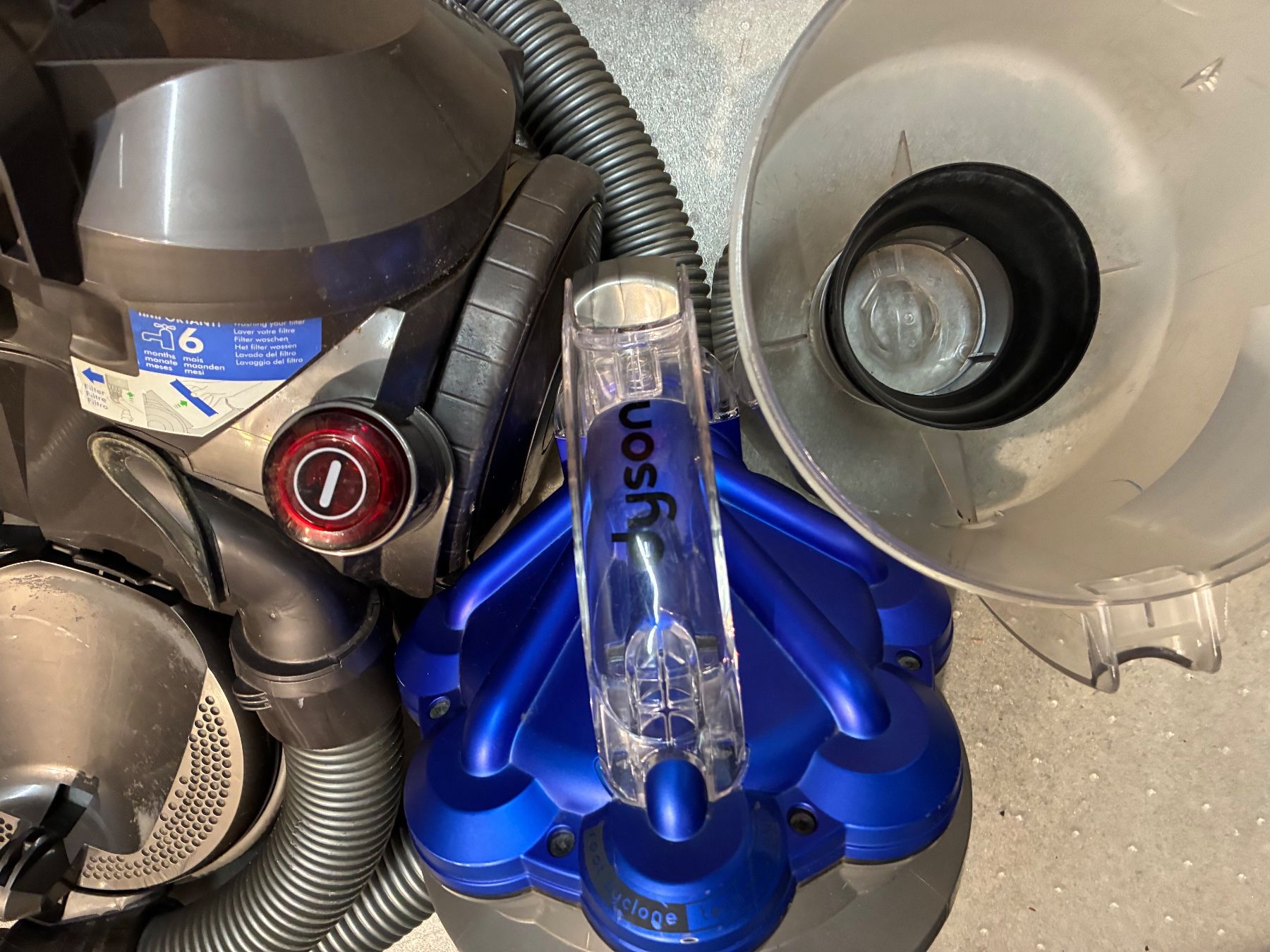 Dyson Aspirapolveri & Accessori: Dyson DC  29 – Usato da Hendschiken venduto da zkos 2