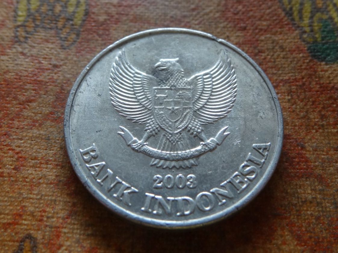 Tutti le monete: INDONESIE  200 Rupiah  2003  (P) – Usato da Romanel-sur-Lausanne venduto da Swift13 1