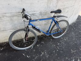 Vélo VTT KASTLE DEGREE 5.7 taille 19" bleu occasion