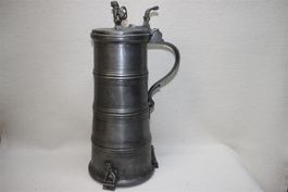 Grosser Zinnkrug mit Deckel