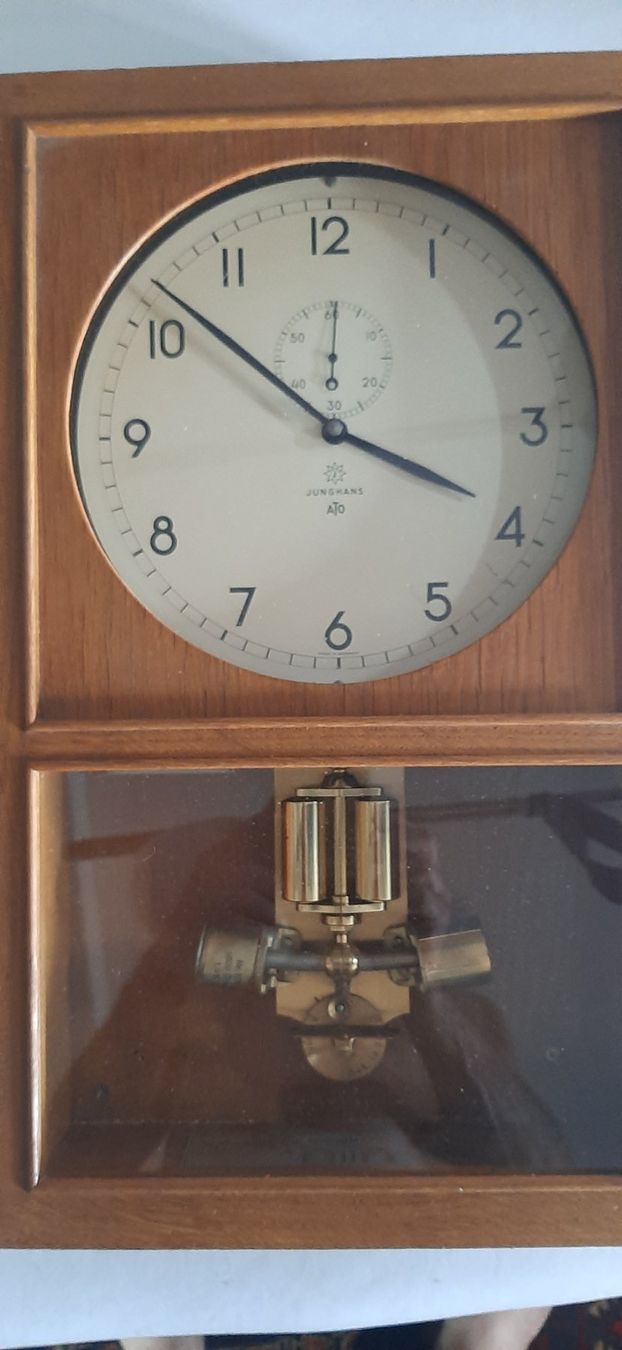 Junghans Orologi da terra & Orologi da parete: ATO Junghans (Mutteruhr) – Usato da Uhwiesen venduto da Timtim 1