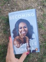 Becoming by Michelle Obama Paperback Book