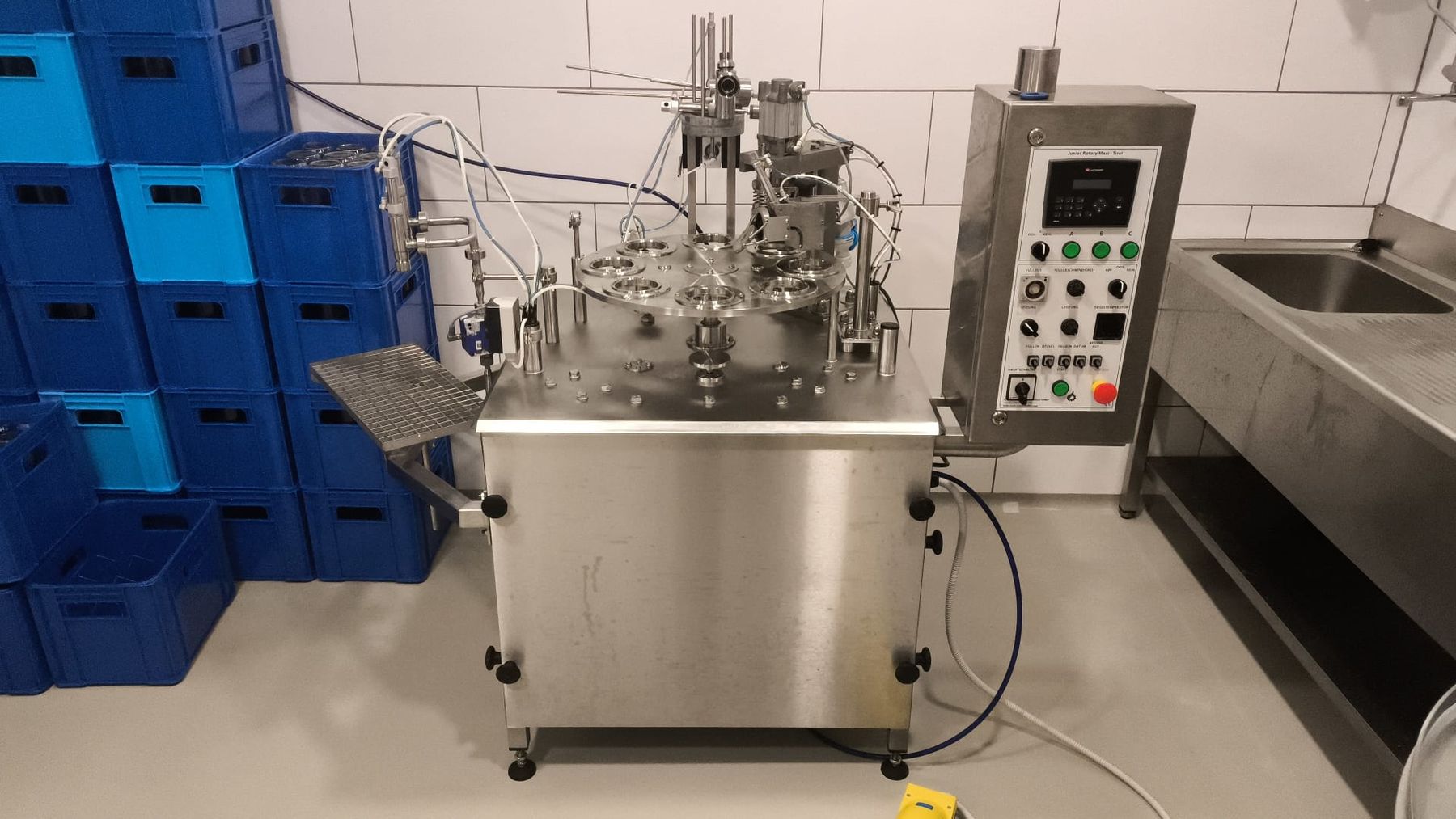 Tutte le macchine: Abfüllanlage Joghurt Milch – Usato da Wittenbach venduto da Zenturio 1