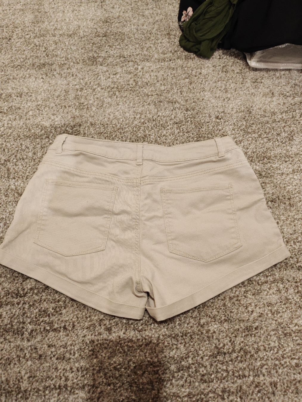 H&M Pantaloni: Shorts Gr.36 – Usato da Windlach venduto da ramona_l 1