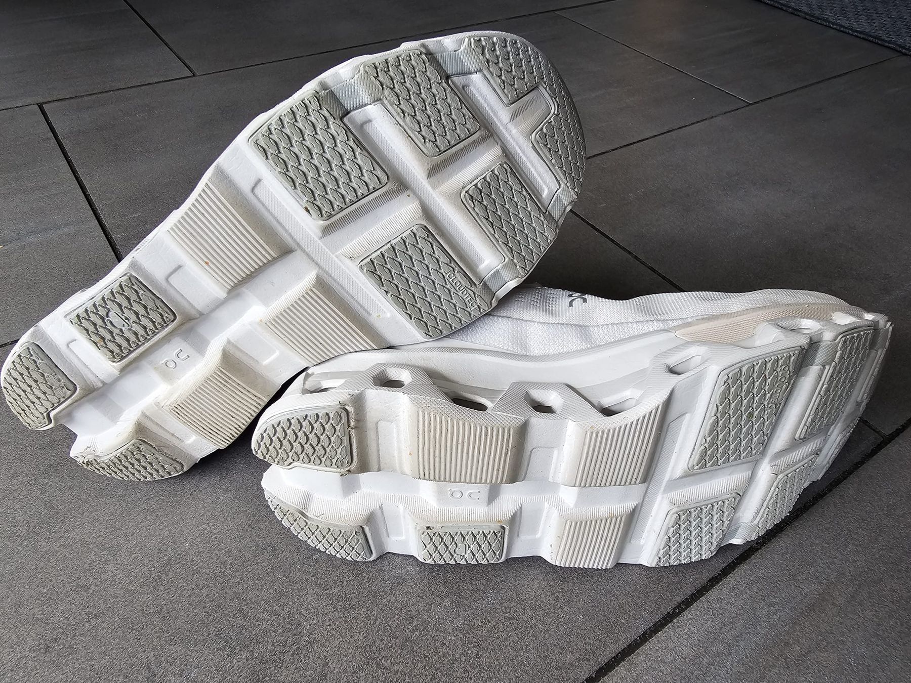 On Scarpe da donna: On Cloud 38 Cloudmonster – Usato da Rickenbach LU venduto da Totoro14 4