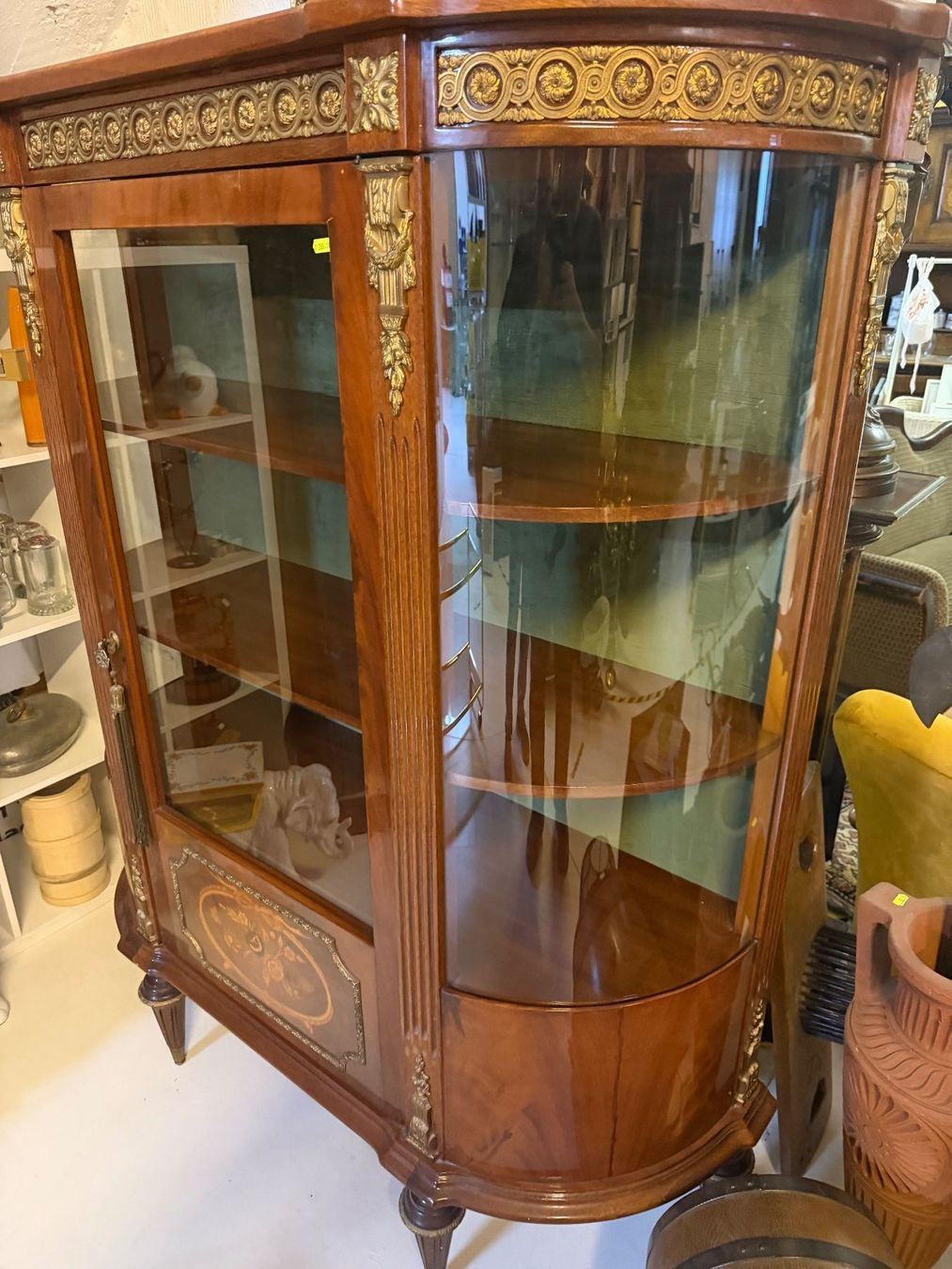 Vetrine: Venezianische Vitrine – Usato da Ebikon venduto da Berku 1