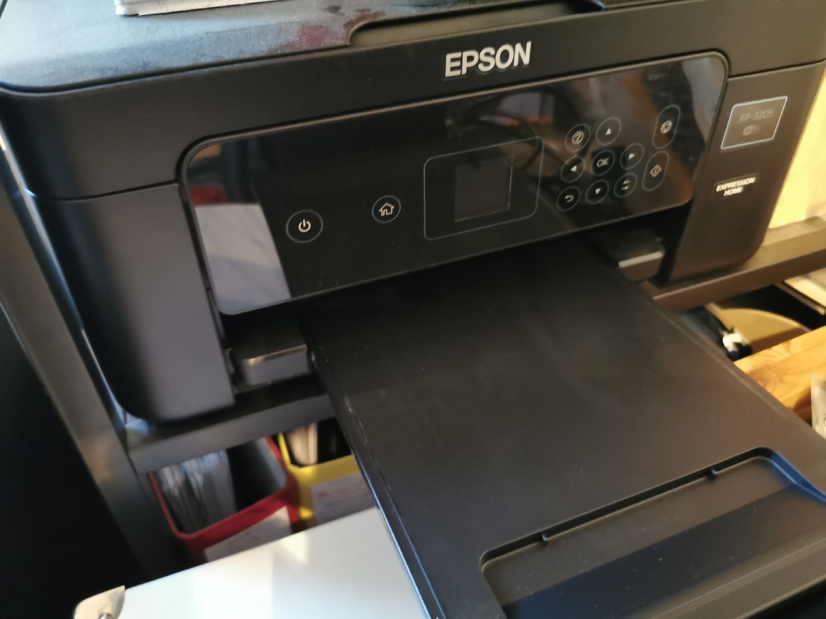 Epson Drucker: Epson XP-3205 Expression Home – Gebraucht aus Dierikon von shery.g