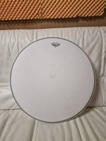 Remo 22" Ambassador Coated Bass Drum weiß