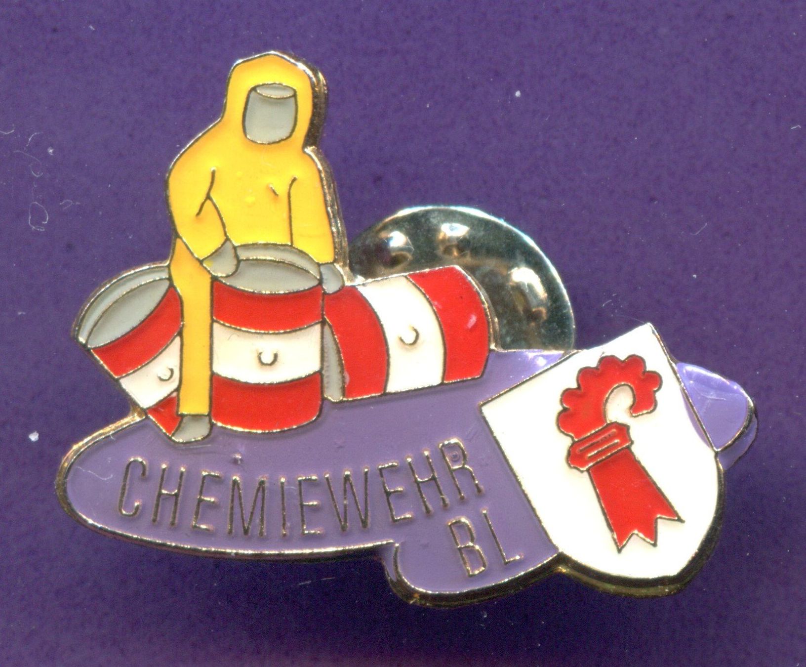 Plaquettes & Badges: CHEMIEWEHR  Basel Land – D'occasion à Winterthur par Sammleroase