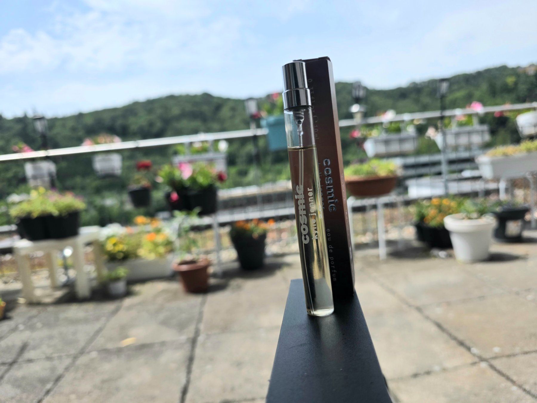Profumi & Eau de Toilette: Kylie Jenner - Cosmic 2.0 – Usato da Winterthur venduto da FragranceLUXE