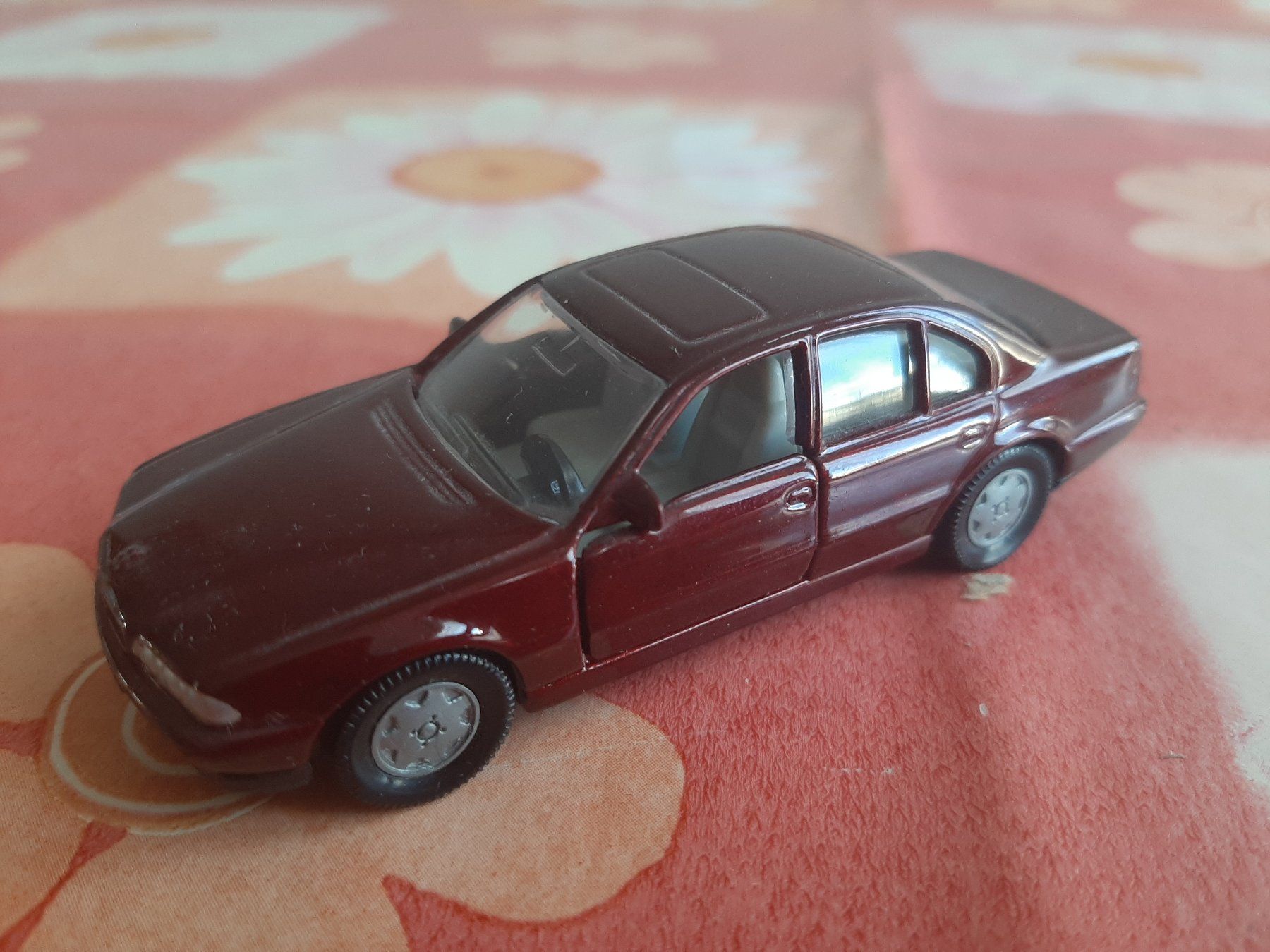 Siku Modellini d'auto: Siku BMW 730 iL weinrot – Nuovo (secondo la descrizione) da Strengelbach venduto da Wedi73 9