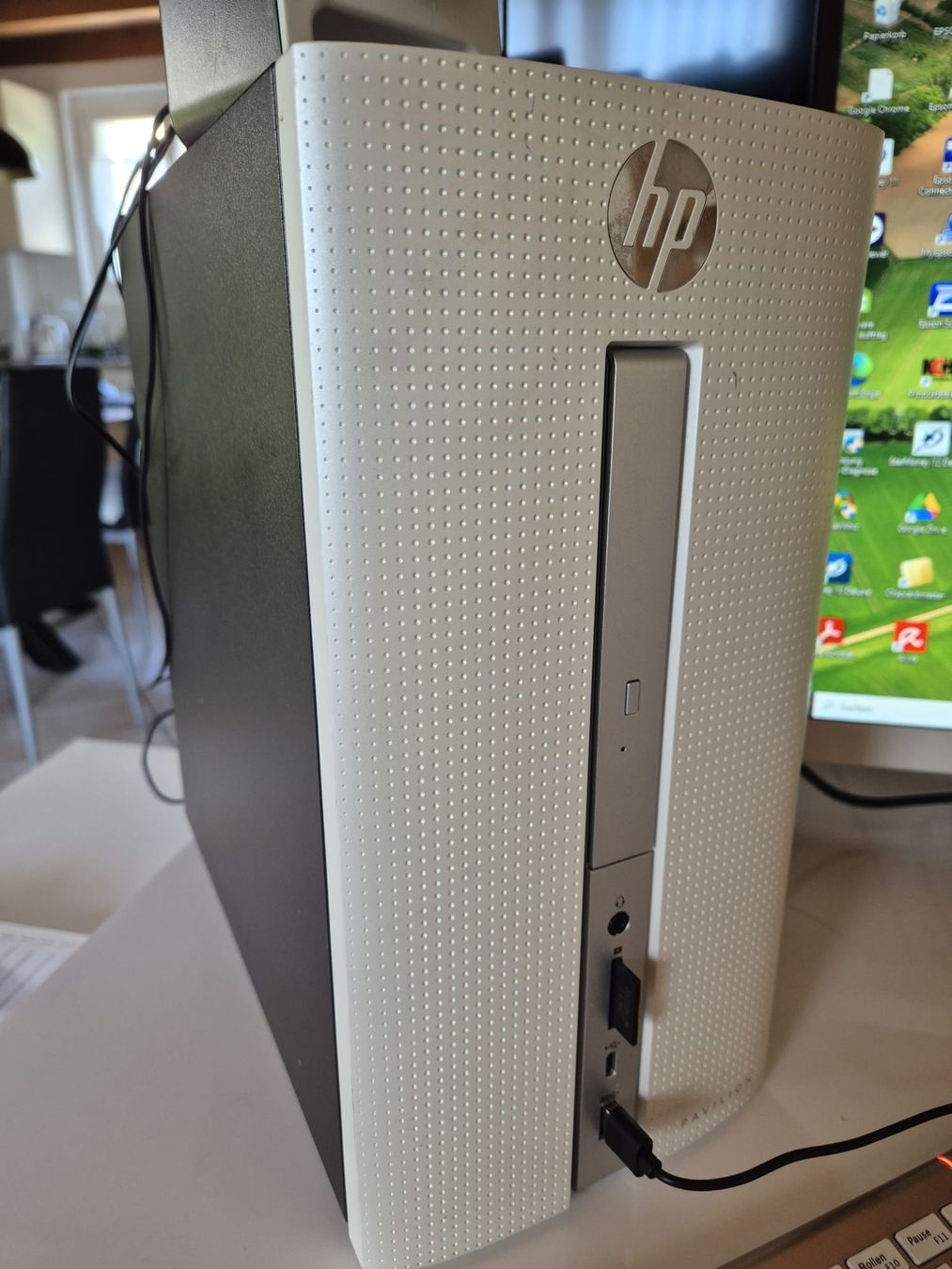 PCs: Set PC completo – Gebraucht aus Arogno von sim_rr6q